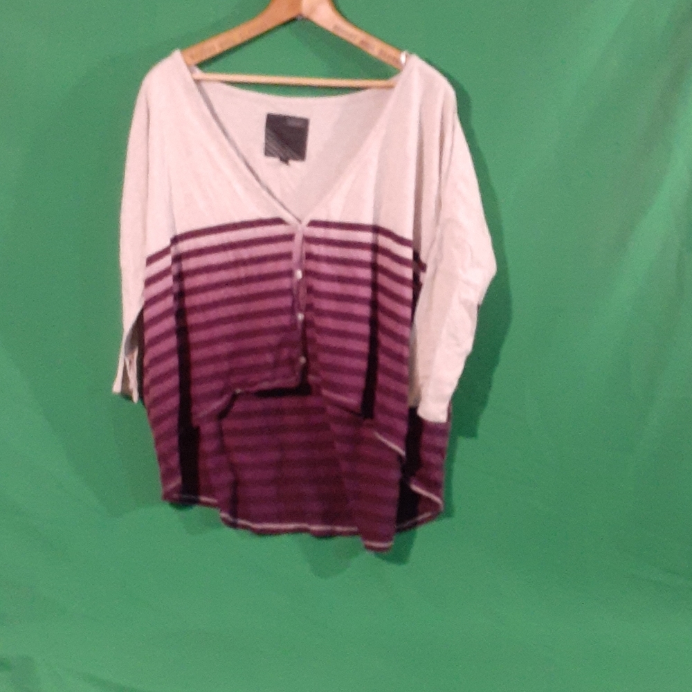 Vans L hi low striped crop button down tee